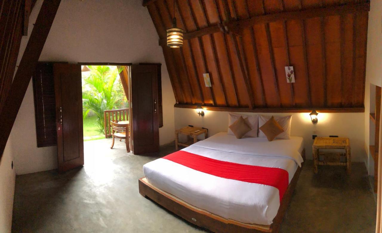 Tropical Sunday Bungalow - Surf And Stay Selong Belanak Kültér fotó